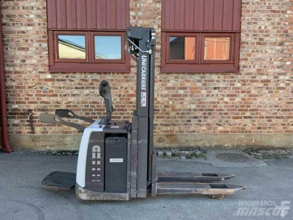 Atlet PSP Lavtløftende truck med platform