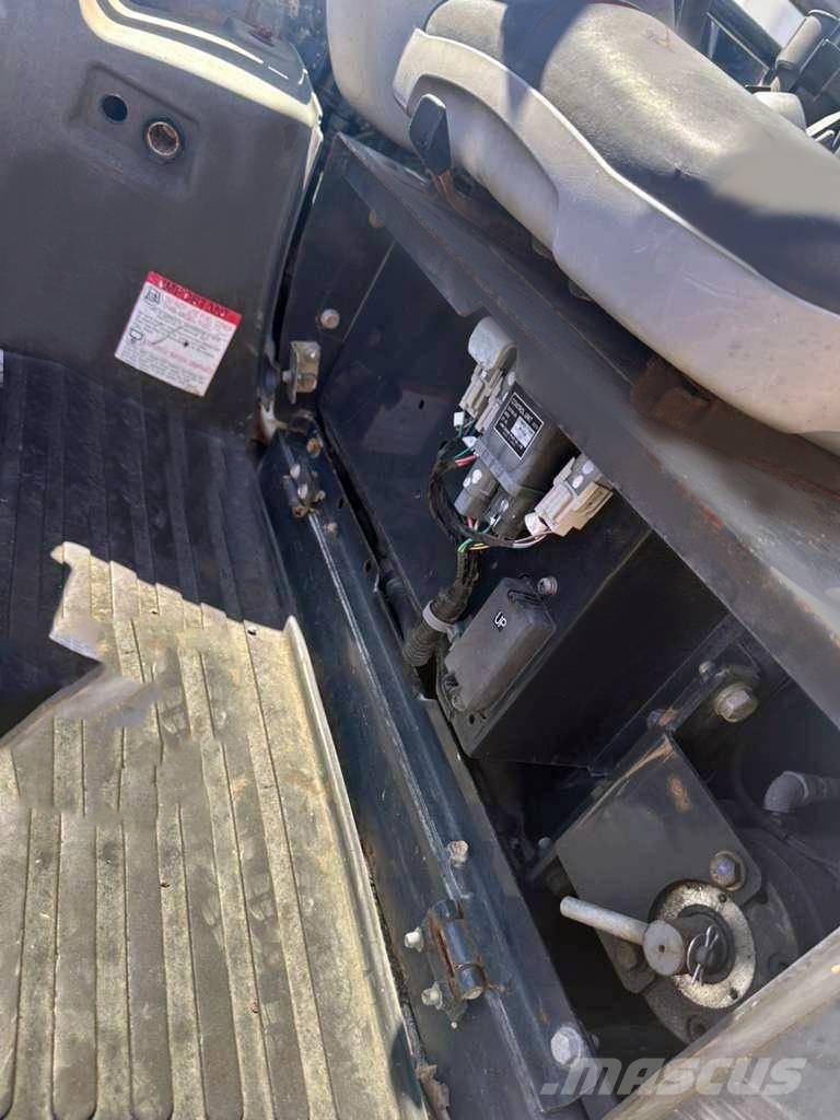 Hitachi ZX 27 U Minigravere <7t