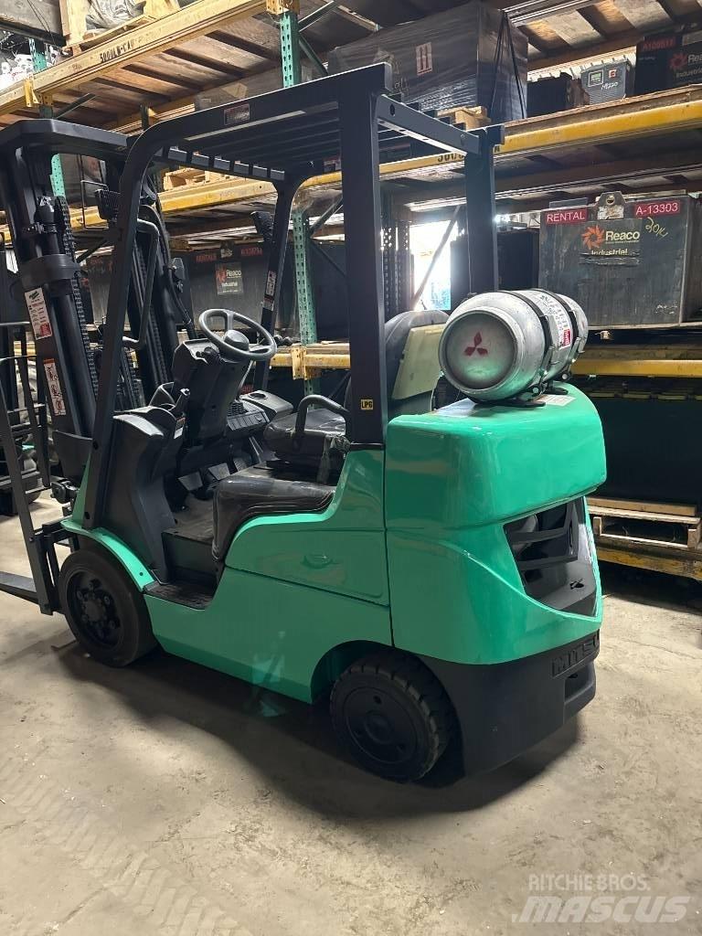 Mitsubishi FGC25N Gaffeltrucker - Annet