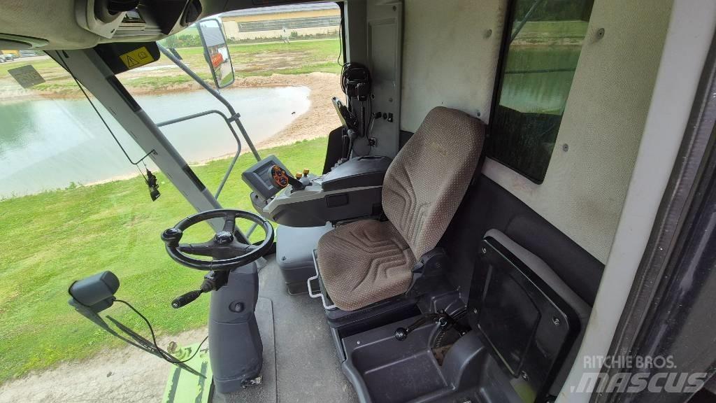 CLAAS Tucano 440 Skurtreskere