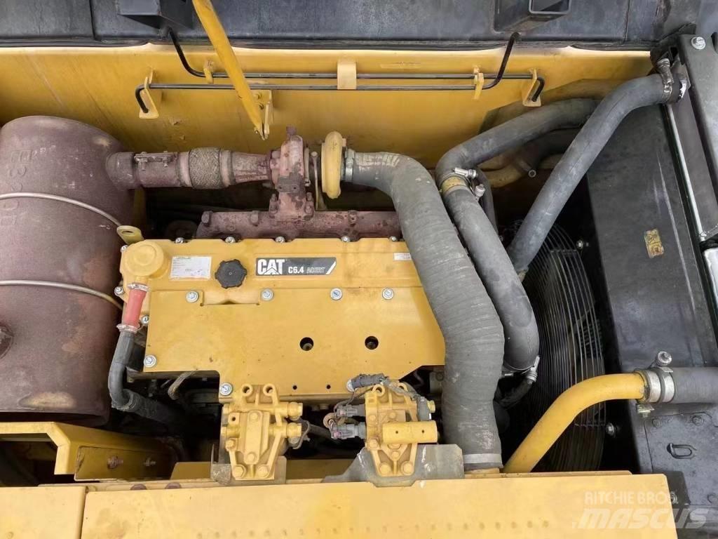 CAT 323 D L Beltegraver