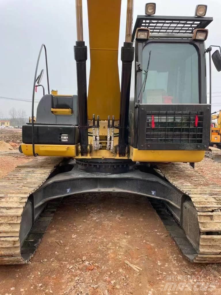 CAT 323 D L Beltegraver