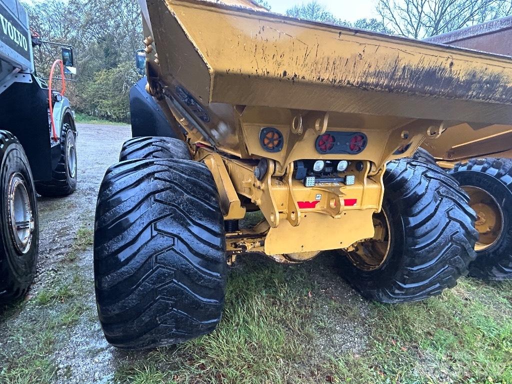 Bell B20E Tipptrucker