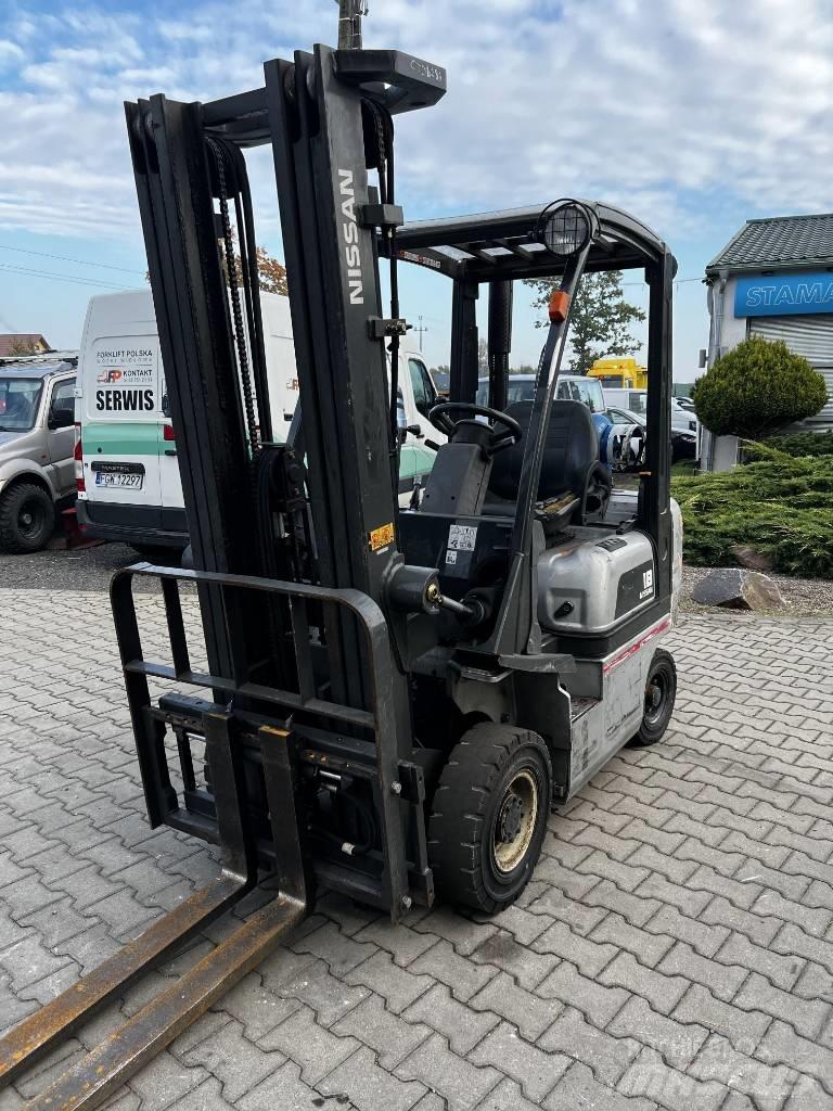 Nissan PD01A18PQ Propan trucker