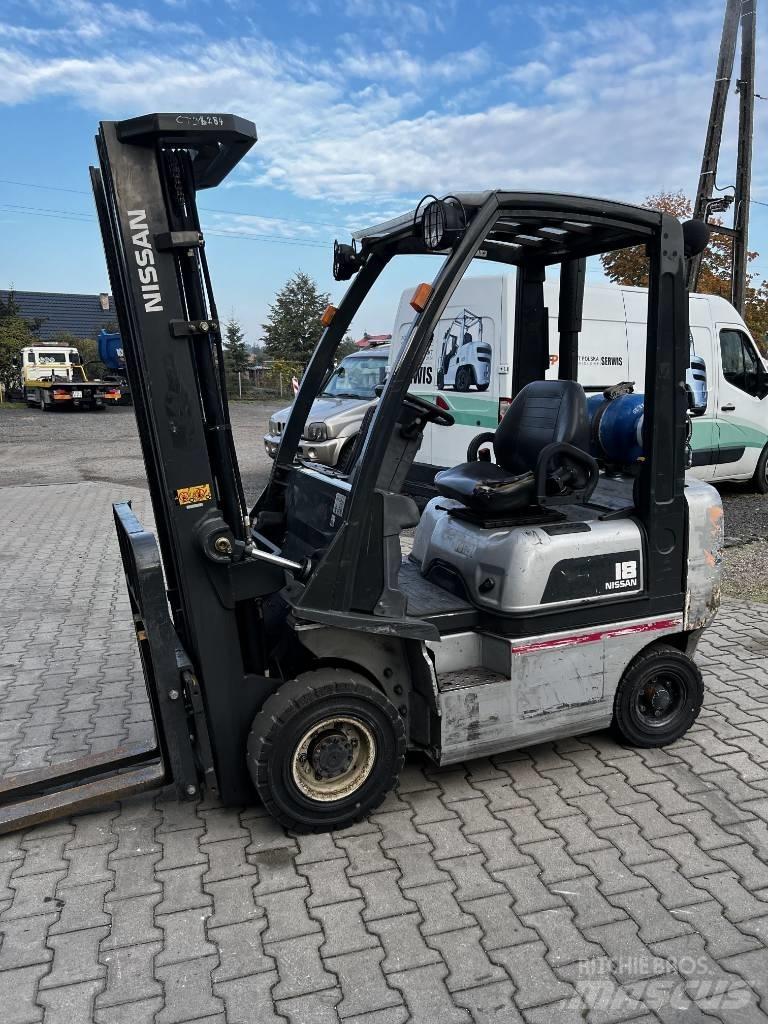 Nissan PD01A18PQ Propan trucker