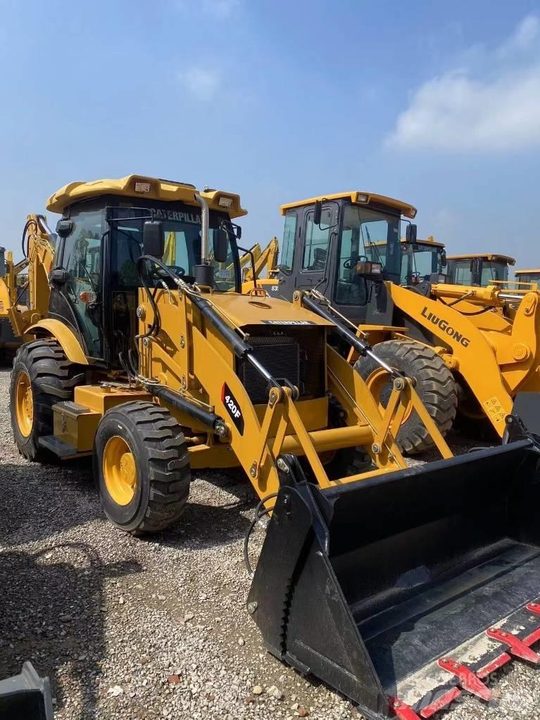 CAT 420F Traktorgravere