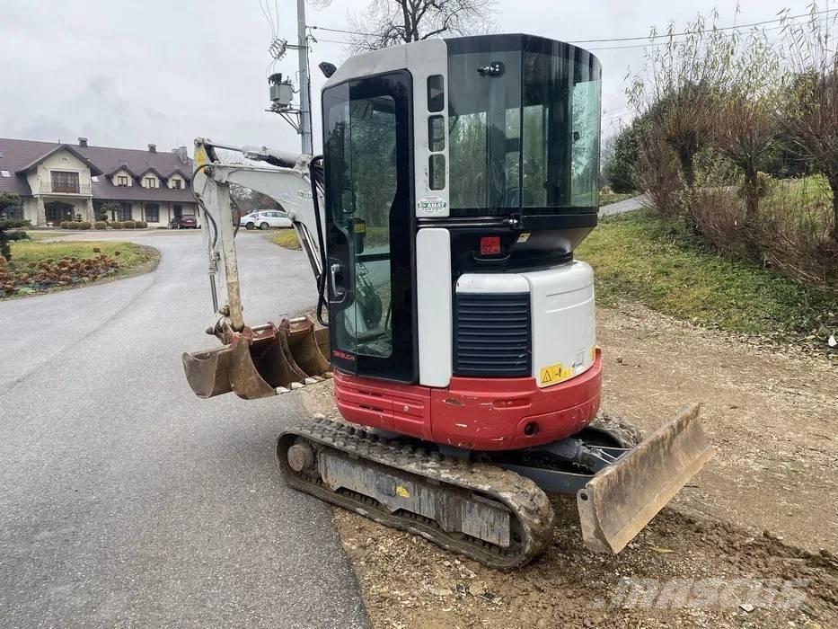 Takeuchi TB 23 R Minigravere <7t