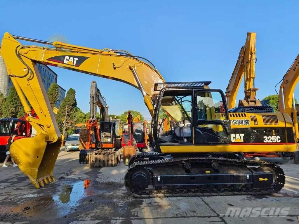 CAT 325 C Beltegraver