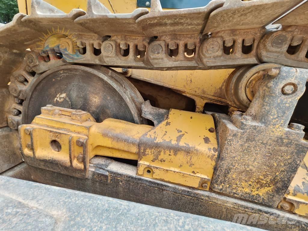 Shantui SD 22 Dozere Beltegående