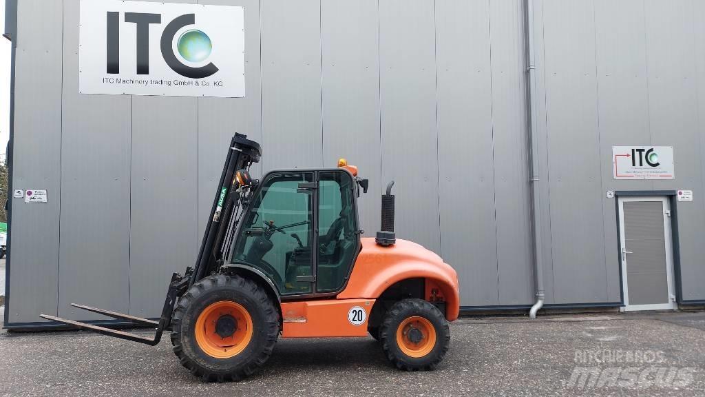 Ausa C 350 H4X Diesel Trucker