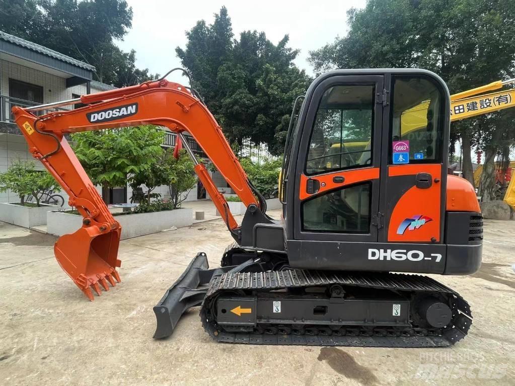 Doosan DH 60-7 Minigravere <7t