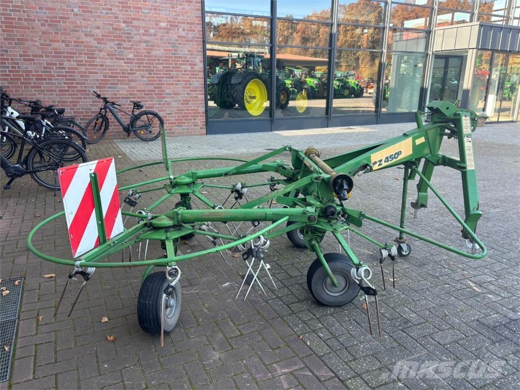 Stoll Z450 Raker og høyvendere