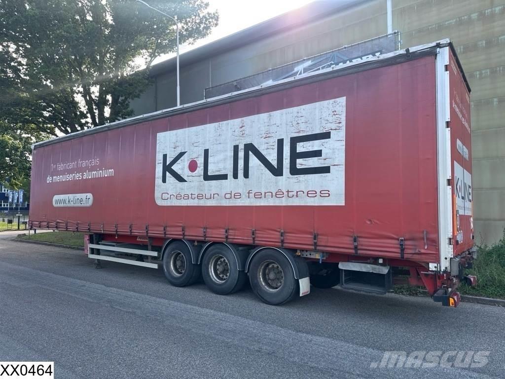 Fruehauf Tautliner Gardintrailer