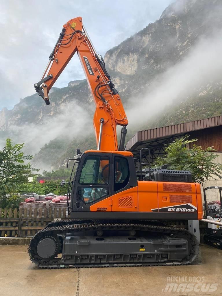 Develon DX 245 NHD-7 Beltegraver