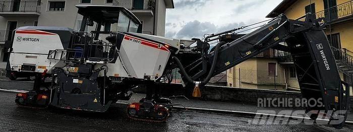 Wirtgen W200Fi Sementstein maskiner
