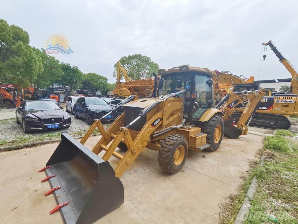 CAT 420F Traktorgravere