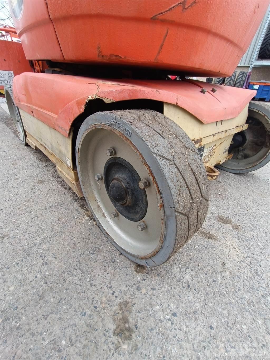 JLG T10E Andre personløftere og plattformer