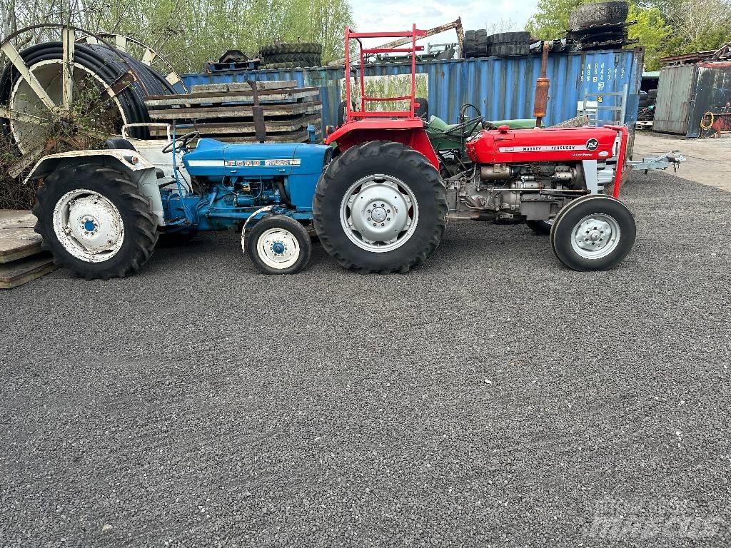 Massey Ferguson 152 Traktorer