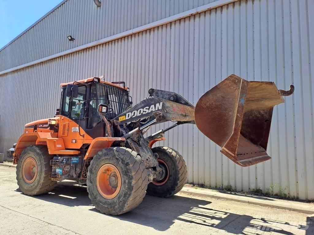 Doosan DL 250 Hjullastere