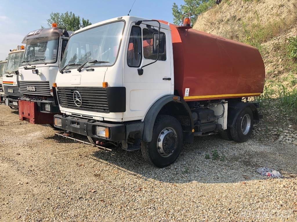 Mercedes-Benz 1414 Feiemaskiner