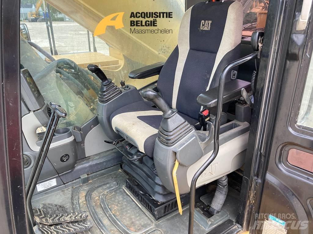 CAT 374DL Beltegraver