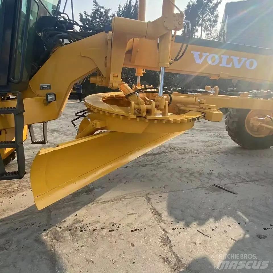 Volvo G740B Veihøvler