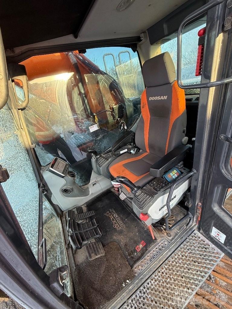 Doosan DX 300 lc 5 Beltegraver
