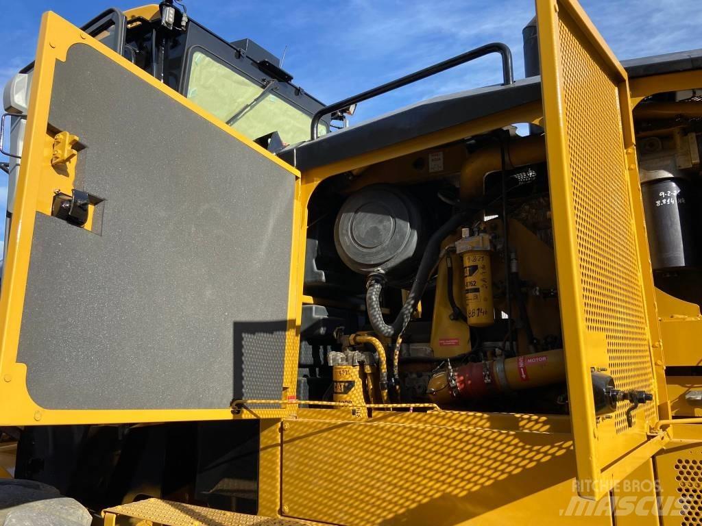CAT 16 M Veihøvler