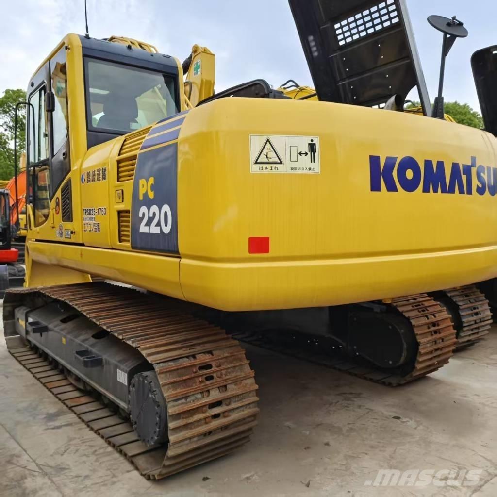 Komatsu PC 220-8 Beltegraver