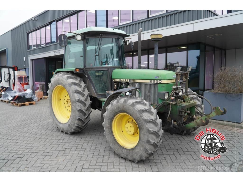 John Deere 2850 Traktorer