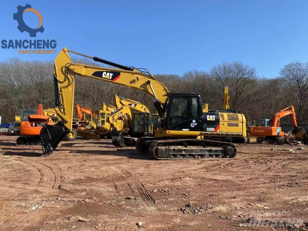 CAT 325 D Beltegraver