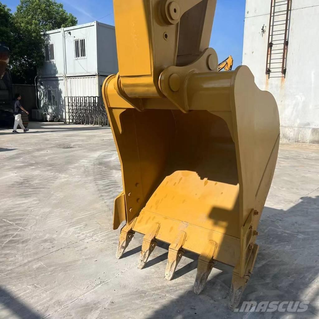 CAT 320d2 Midigravere 7 - 12t