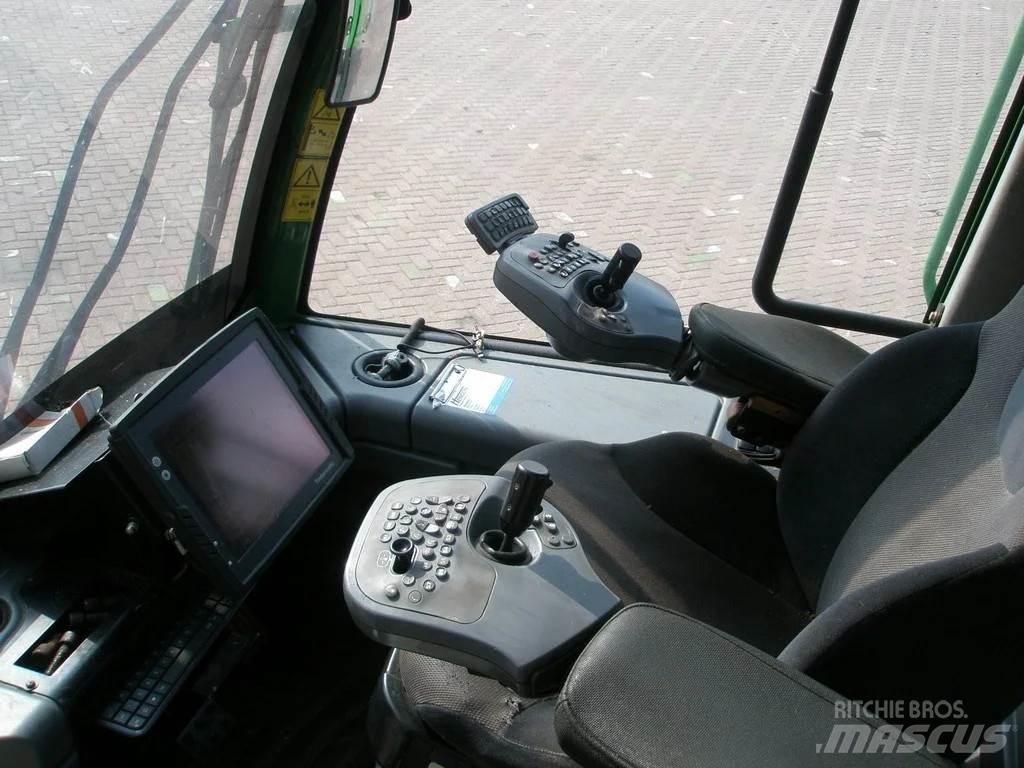 John Deere 1270E Hogstmaskiner