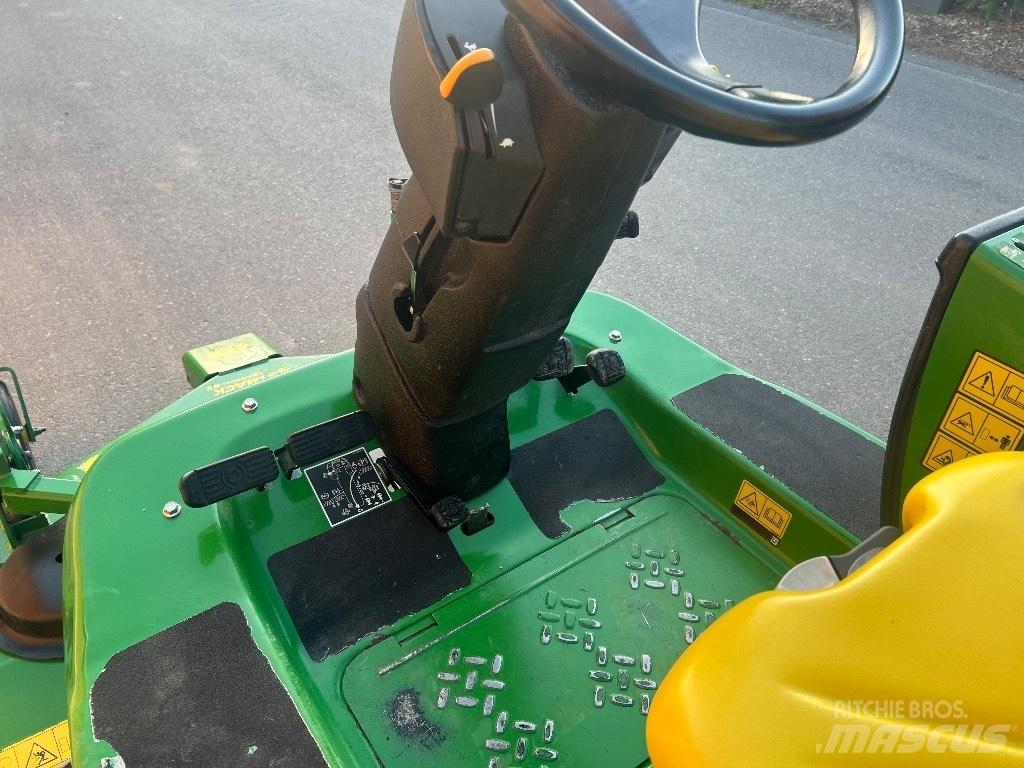 John Deere 1550 Sitteklippere