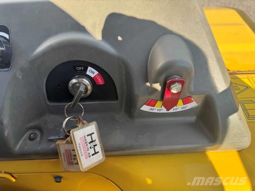 Yanmar C30R-3TV Beltedumpere