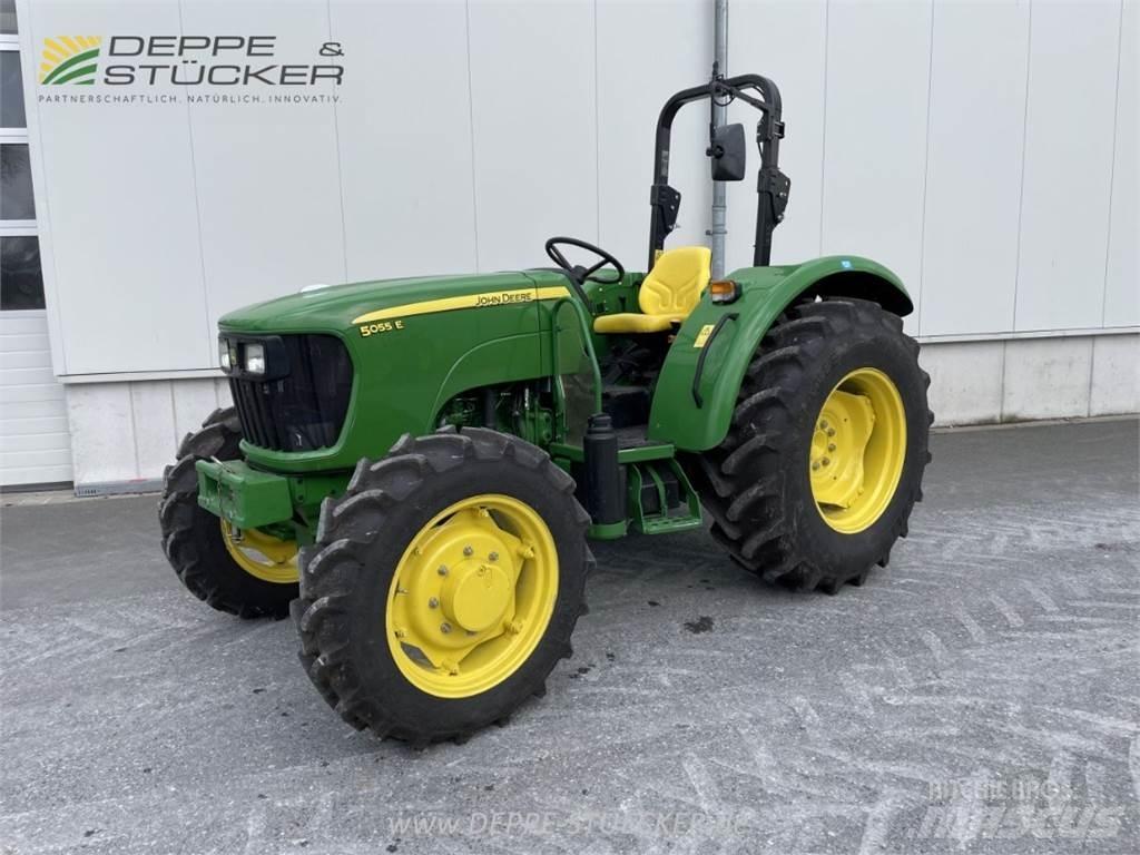 John Deere 5055E Traktorer
