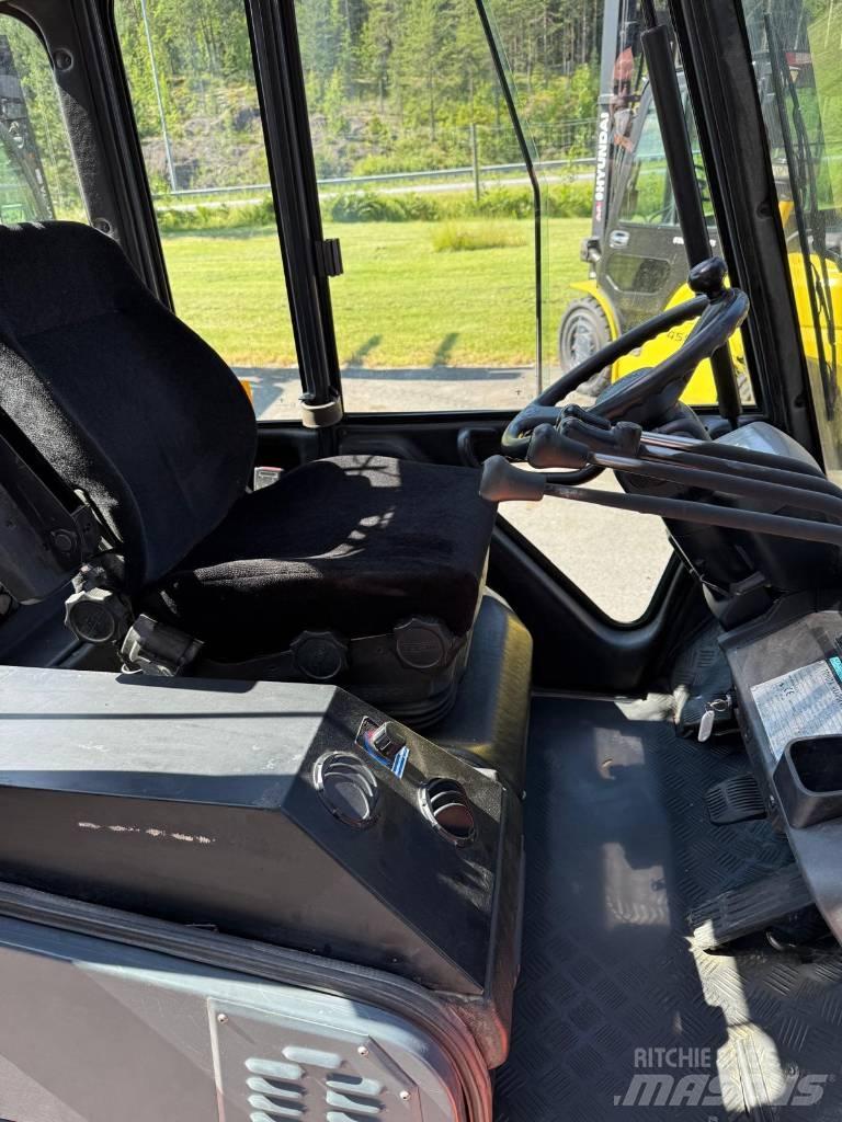 Toyota 02-7 FGF 30 Propan trucker