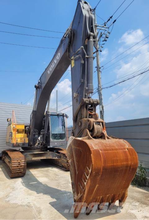 Volvo EC 300 EL Beltegraver