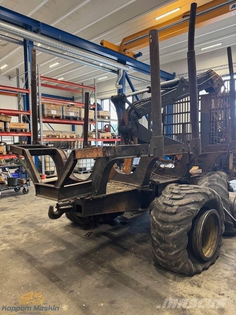 John Deere 1010E Lassbærere