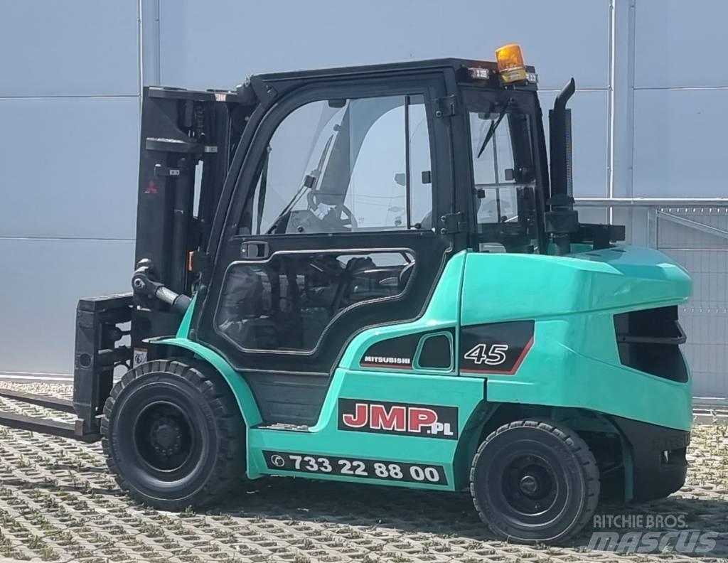 Mitsubishi FD45NT Diesel Trucker