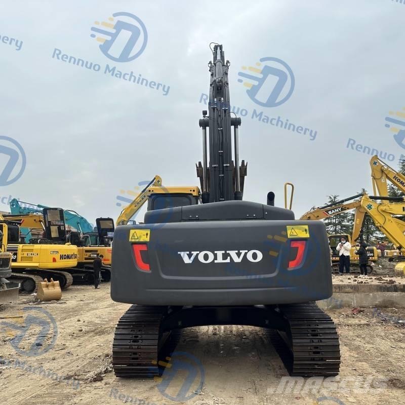 Volvo EC 240 D Beltegraver