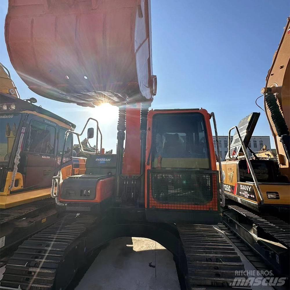 Doosan DX150LC-9C Beltegraver