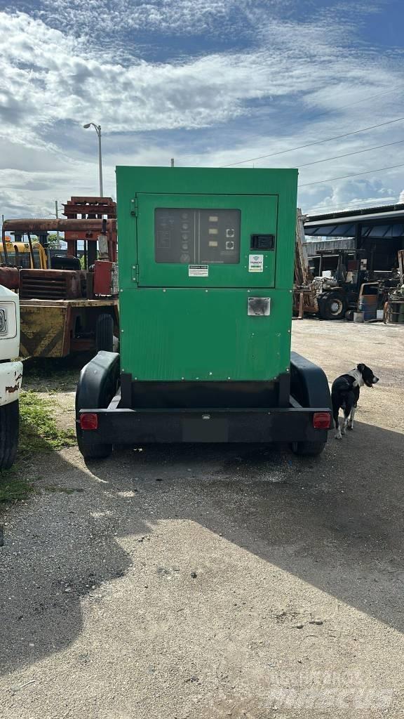 MultiQuip DCA 125 Diesel Generatorer