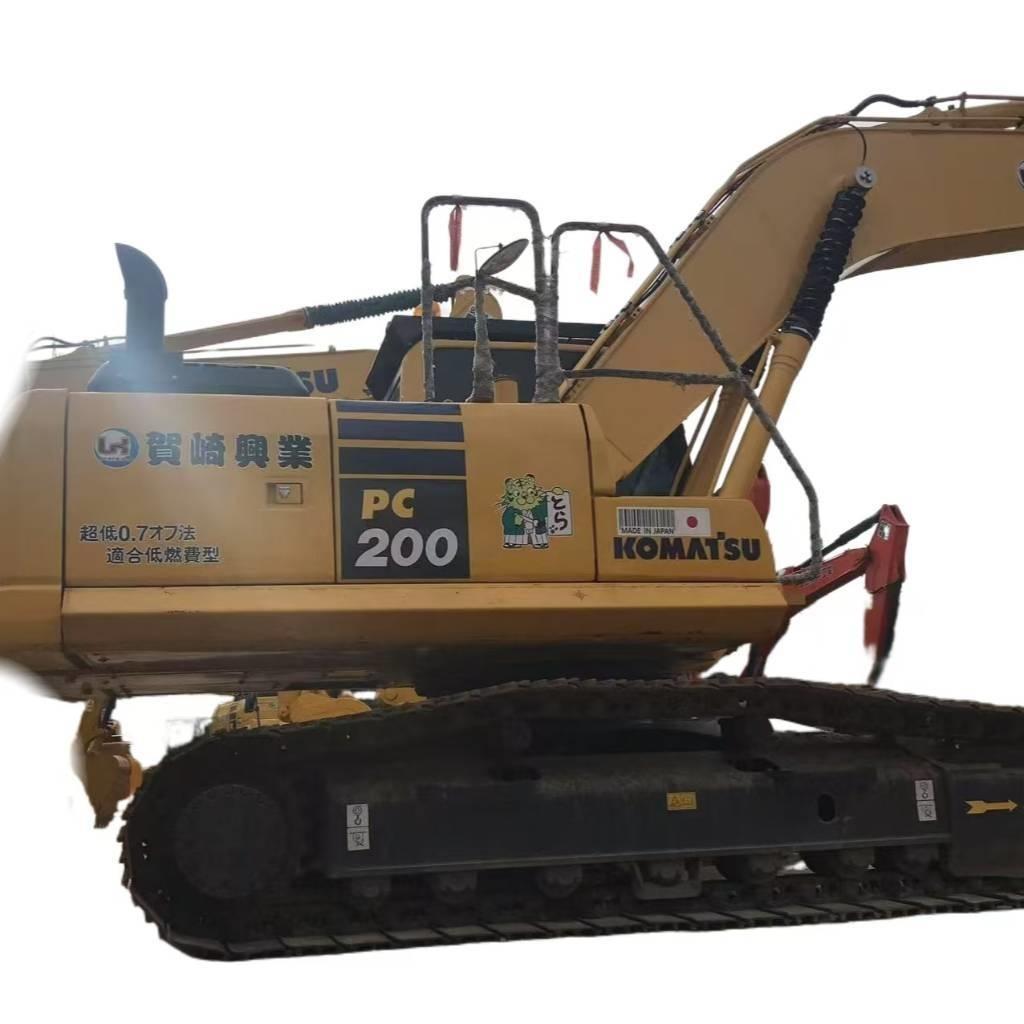 Komatsu PC 200-8 Beltegraver