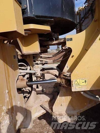 CAT 966M Hjullastere