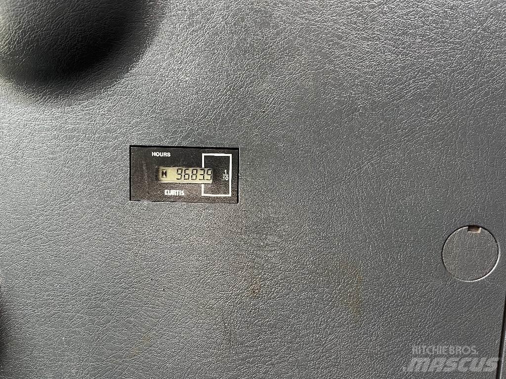 Hyundai 160LC-9A Beltegraver