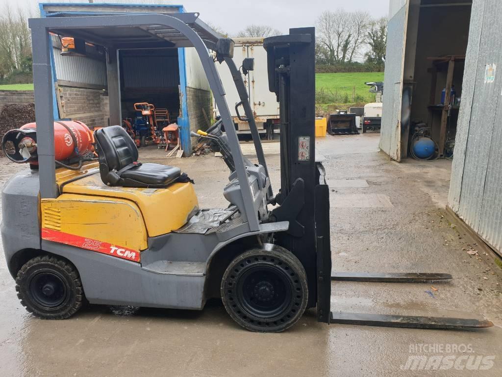 TCM FG25T3 Propan trucker
