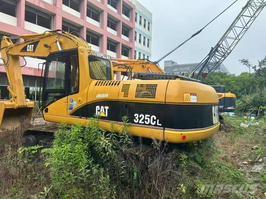 CAT 325 CL Beltegraver