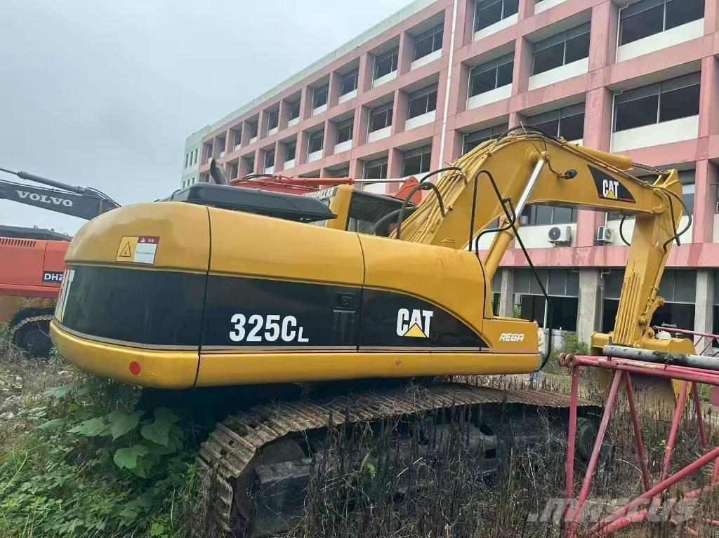 CAT 325 CL Beltegraver