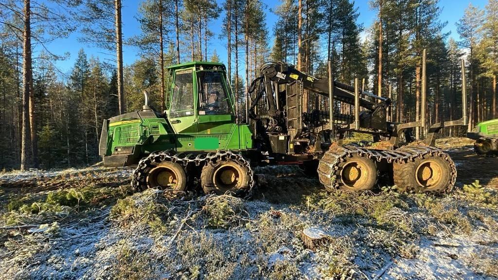 John Deere 1210G Lassbærere